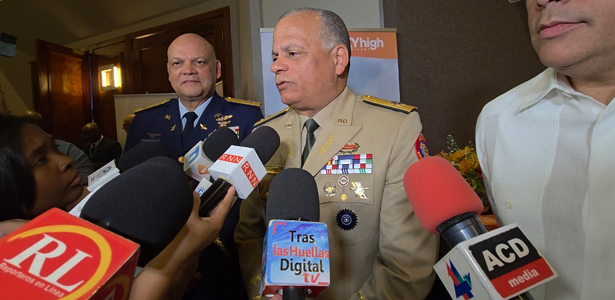 Ministro de Defensa, Carlos Antonio Fernández Onofre sostiene que la seguridad en la frontera está garantizada