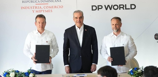  Gobierno dominicano y DP World buscan expandir zona franca y capacidad portuaria